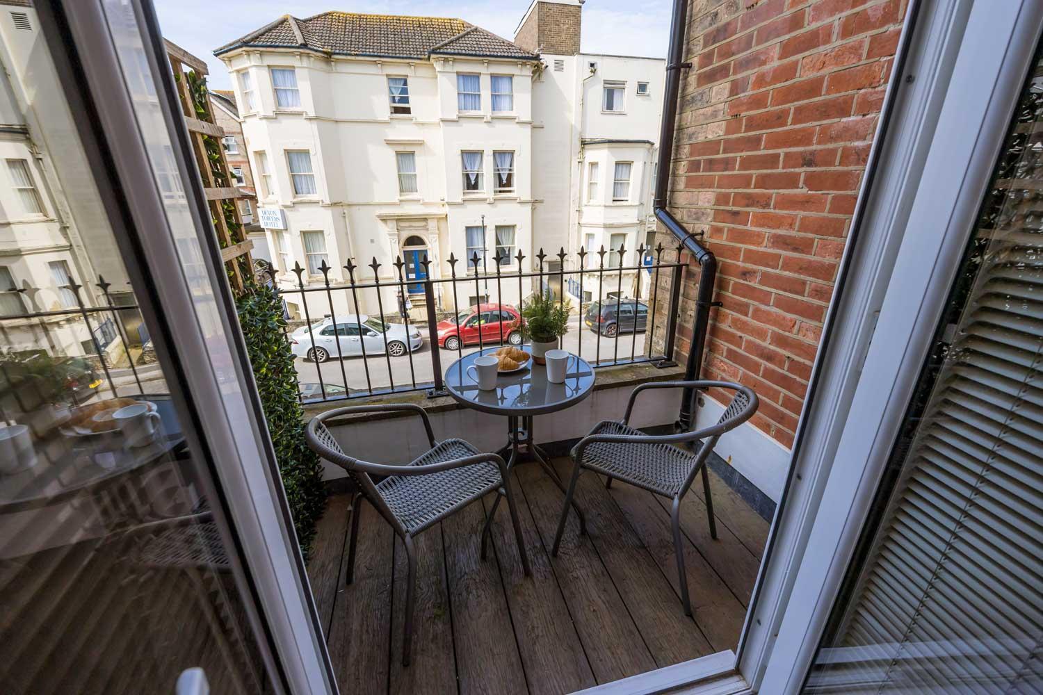 Appartamento Sea Breeze - Pebbles Bournemouth Esterno foto